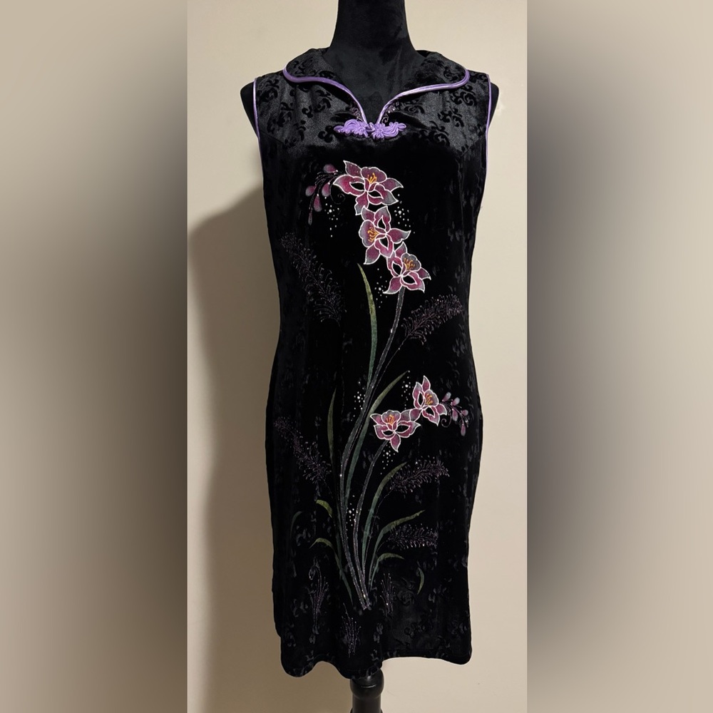NWT Silver Dragon Black and Purple Crushed Velvet Floral Dress size large